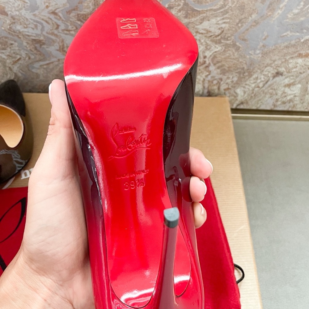 New! Christian Louboutin Hot Chic Pigalle Pump - Picture 8 of 10